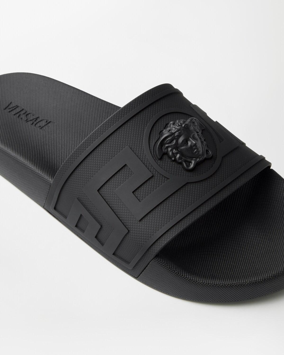 La Medusa Rubber Sliders - Image 4