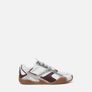 Galaxia Sneakers