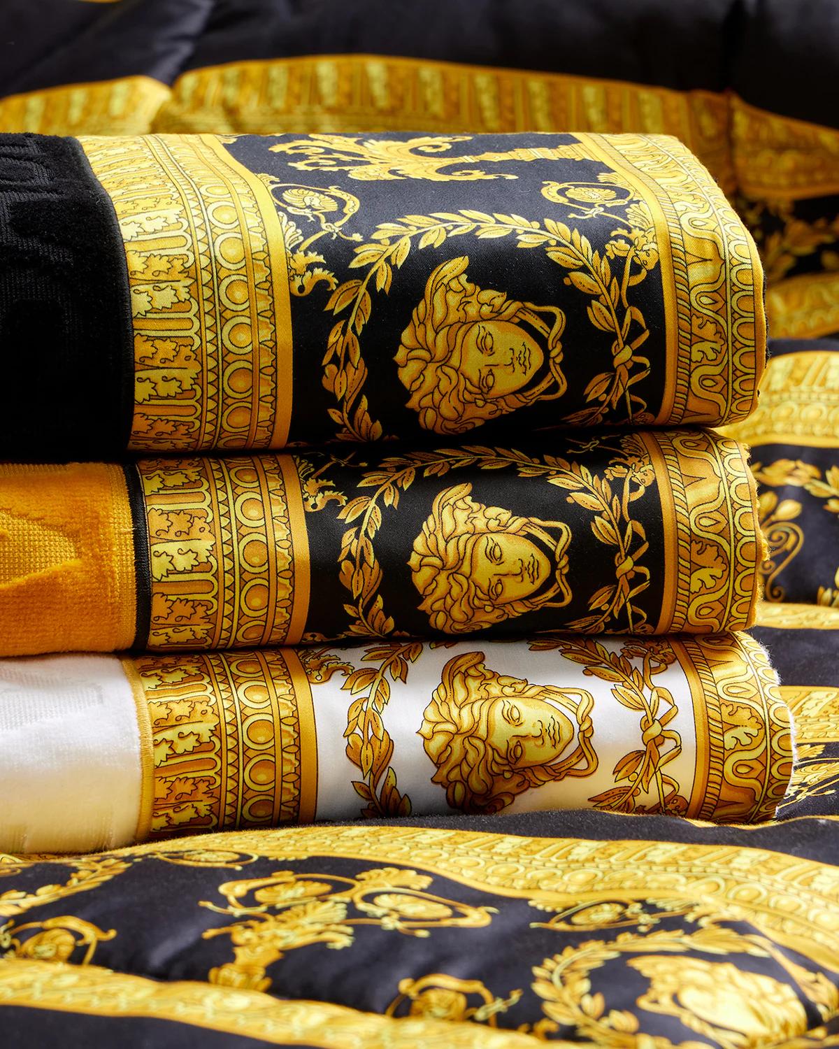 I ? Baroque Bath Towel - Image 3