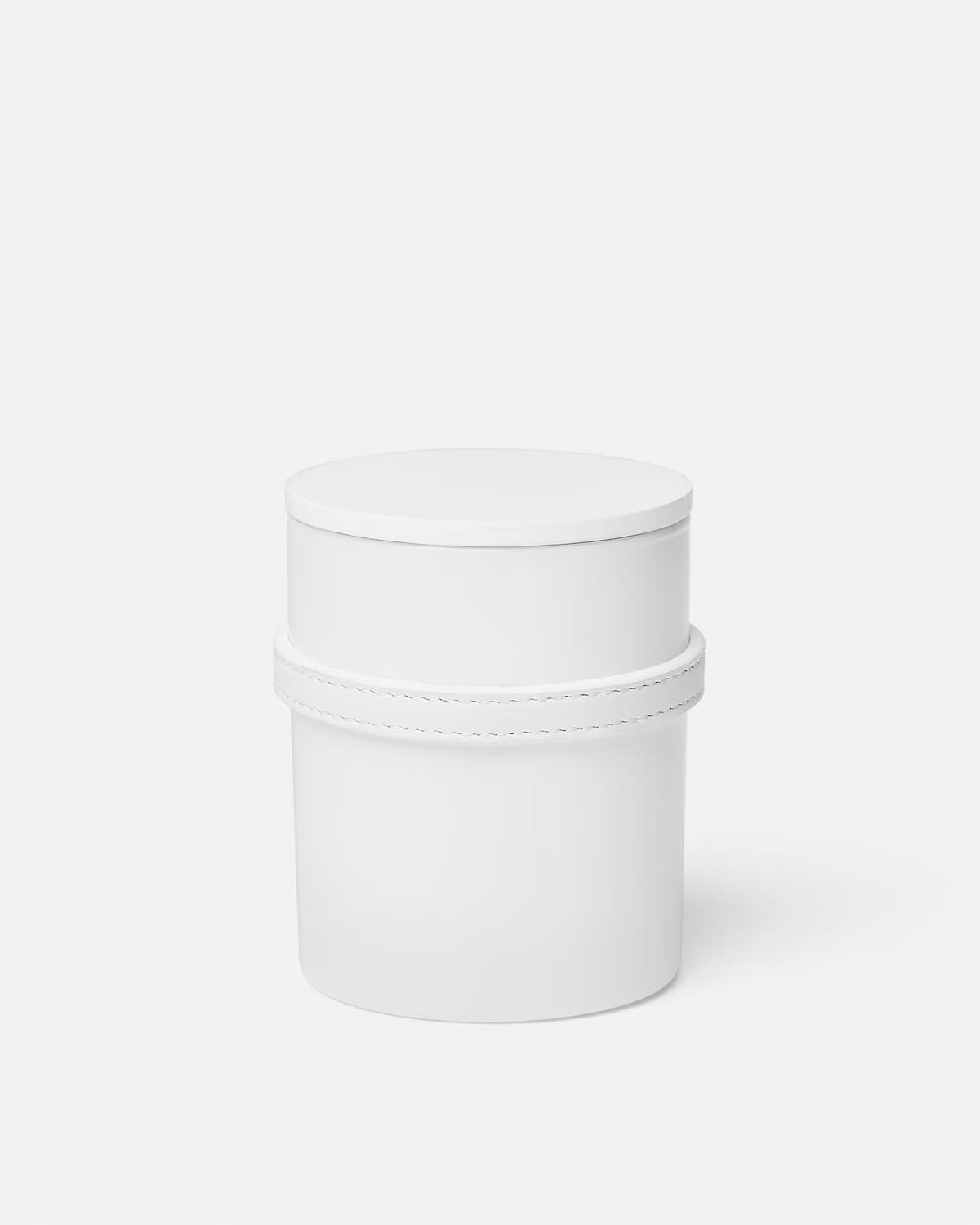 Medusa '95 Scented Candle - Image 3